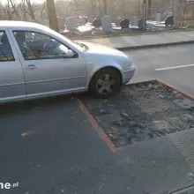 Zobacz zdjęcie: Wycięty asfalt na Śluzowej
