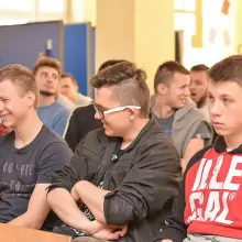 Zobacz zdjęcie: Podpisanie umowy patronackiej między Zespołem Szkół Mechanicznych w Bolesławcu a Kopalnią Gipsu i Anhydrytu Nowy Ląd w Niwnicach