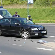 Zobacz zdjęcie: Zderzenie Skody z Renault na skrzyżowaniu Cieszkowskiego z Modłową