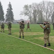 Zobacz zdjęcie: Uczniowie klas mundurowych na ćwiczeniach Commando 2018