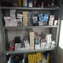 Zobacz zdjęcie: Wpadł z nielegalnymi fajkami i tytoniem wartymi niemal 180 tys. zł!