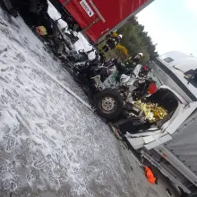 Zobacz zdjęcie: Śmiertelny wypadek na A18. Kierowca busa zginął na miejscu