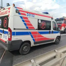 Zobacz zdjęcie: Trzy auta zderzyły się na Zgorzeleckiej. Kobieta ranna