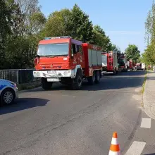 Zobacz zdjęcie: Osieczów: auto spadło z mostu i wpadło do wody. Jedna osoba ranna