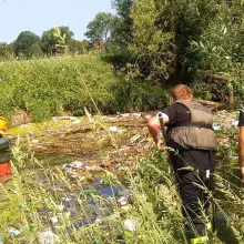 Zobacz zdjęcie: Strażacy ochotnicy z Nowogrodźca oczyszczają Kwisę
