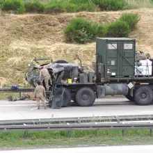 Zobacz zdjęcie: Wypadek z udziałem żołnierzy US Army na A18. Kilka osób rannych