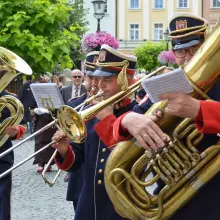 Zobacz zdjęcie: Seniorzy opanowali bolesławiecki Rynek