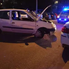 Zobacz zdjęcie: Pijany kierowca wywrócił się autem w centrum osiedla