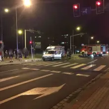 Zobacz zdjęcie: Zderzenie osobówki z motocyklem. Kierowca jednośladu ranny