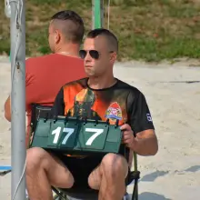 Zobacz zdjęcie: Strażacy, czyli znakomici siatkarze plażowi