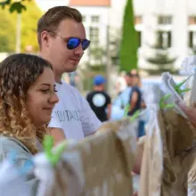 Zobacz zdjęcie: Przygotowania strojów do parady Glina Show