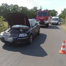 Zobacz zdjęcie: Kolizja dwóch volkswagenów w Tomaszowie, dwie osoby poszkodowane