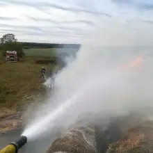 Zobacz zdjęcie: Duży pożar stogu słomy w Szczytnicy
