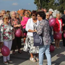 Переглянути фотографію: Амазонки пройшли вулицями міста в рамках Дня боротьби з раком