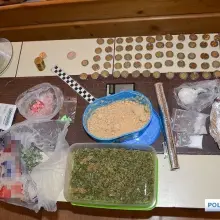 Zobacz zdjęcie: Diler wpadł z 4 tysiącami porcji różnych narkotyków i 300 tabletkami ecstasy