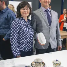 Zobacz zdjęcie: Ceramika Artystyczna – Spółdzielnia Rękodzieła Artystycznego w Bolesławcu uhonorowana nagrodą Ministra Kultury i Dziedzictwa Narodowego Piotra Glińskiego