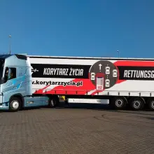 Zobacz zdjęcie: Korytarz Życia promowany w całej Europie. Dzięki Dagmarze, modelce i kierowczyni tira