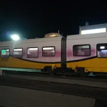 Zobacz zdjęcie: Wandal spryskał farbą rozpędzony pociąg. Jest nagroda za pomoc w złapaniu sprawcy!