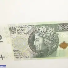 Zobacz zdjęcie: Oszuści zapłacili fałszywym banknotem i szantażowali drukarza