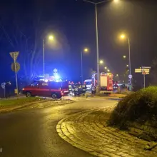 Zobacz zdjęcie: Dachowanie BMW przy rondzie na Zgorzeleckiej