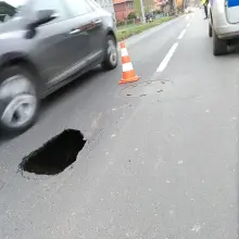 Zobacz zdjęcie: Zapadł się asfalt na Kosiby! Uważajcie