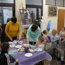 Zobacz zdjęcie: Warsztaty bożonarodzeniowe w bolesławieckim muzeum