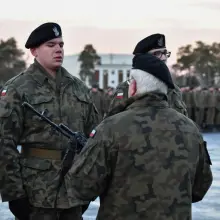 Zobacz zdjęcie: Niezapomniany dzień dla elewów. Wręczono im broń
