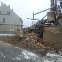 Zobacz zdjęcie: Katastrofa budowlana w Patoce. Runął zniszczony ogniem budynek