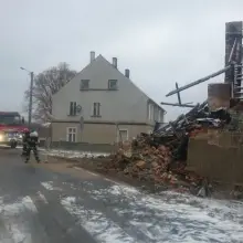 Zobacz zdjęcie: Katastrofa budowlana w Patoce. Runął zniszczony ogniem budynek