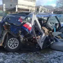 Zobacz zdjęcie: Subaru po wypadku koło Wykrot