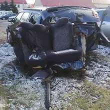 Zobacz zdjęcie: Subaru po wypadku koło Wykrot