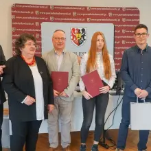 Zobacz zdjęcie: Podziękowali wolontariuszom, którzy pomogli w organizacji Opłatka