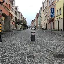 Zobacz zdjęcie: Czytelnik: „piep***ny słup” na Prusa. Mieszka tu jakiś VIP?