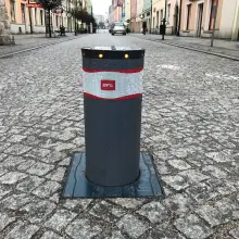 Zobacz zdjęcie: Czytelnik: „piep***ny słup” na Prusa. Mieszka tu jakiś VIP?