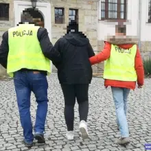 Zobacz zdjęcie: Oszukali „na policjanta”. Ukradli kobiecie ponad pół bańki!