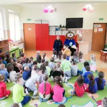 Zobacz zdjęcie: Komisarz Lew z wizytą w nowogrodzieckim przedszkolu