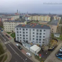 Zobacz zdjęcie: Dawny „samotniak” zmienia swoje oblicze. Będzie 29 mieszkań na wynajem