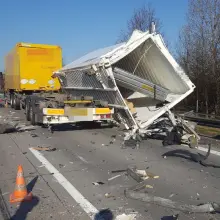 Zobacz zdjęcie: Wypadek na A4. Służby miały problem z dojazdem, kierowcy nie utworzyli korytarza życia