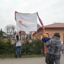 Zobacz zdjęcie: Mieszkańcy Nowogrodźca okazali solidarność ze strajkującymi nauczycielami