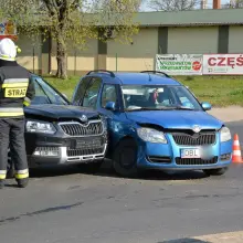 Zobacz zdjęcie: Dwie skody zderzyły się koło wiaduktu