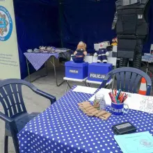Zobacz zdjęcie: Policjanci promowali ceramikę, bezpieczeństwo i lokalne samorządy we Wrocławiu