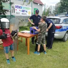 Zobacz zdjęcie: Komisarz Lew na festynach z okazji Dnia Dziecka