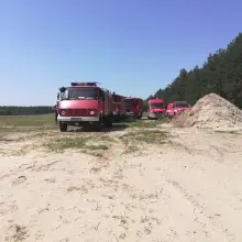 Zobacz zdjęcie: Tankowanie wodą samolotu przez OSP Gozdnica