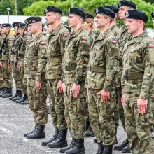 Zobacz zdjęcie: Studenci dostali broń