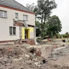 Zobacz zdjęcie: Rozbudowują gminne przedszkole w Gromadce