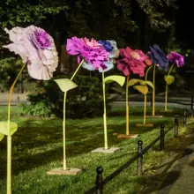 Zobacz zdjęcie: Scenografia w miasteczku glinianym