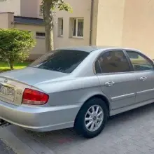 Zobacz zdjęcie: Porzucone auto po napadzie w Gryfowie Śląskim