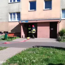Zobacz zdjęcie: Akcja straży i policji w wieżowcu przy Bielskiej