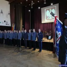 Zobacz zdjęcie: Ślubowanie nowych policjantów. 2 z nich służyć będzie w bolesławieckiej komendzie