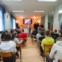 Zobacz zdjęcie: Uczennice „Budowlanki” najlepsze w konkursie wiedzy o policji